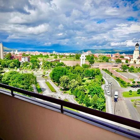 شقة ألبا يوليا  في Midsummer Boulevard المظهر الخارجي الصورة