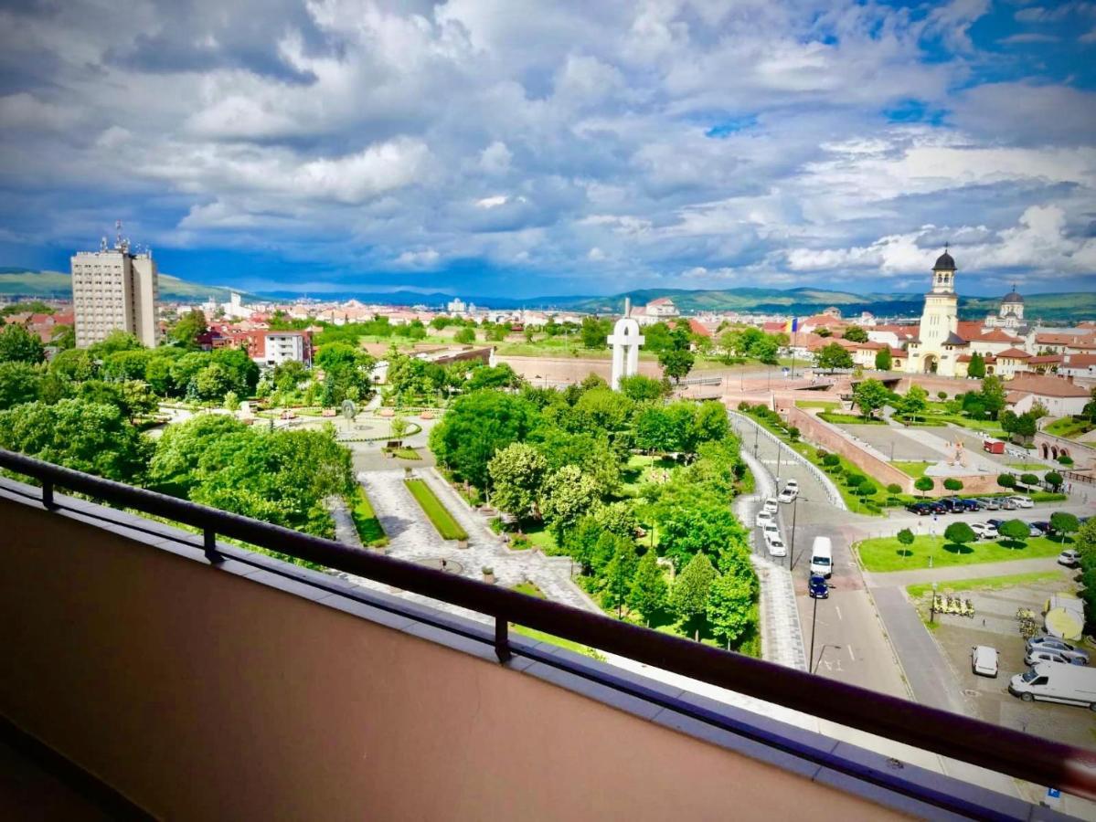 شقة ألبا يوليا  في Midsummer Boulevard المظهر الخارجي الصورة